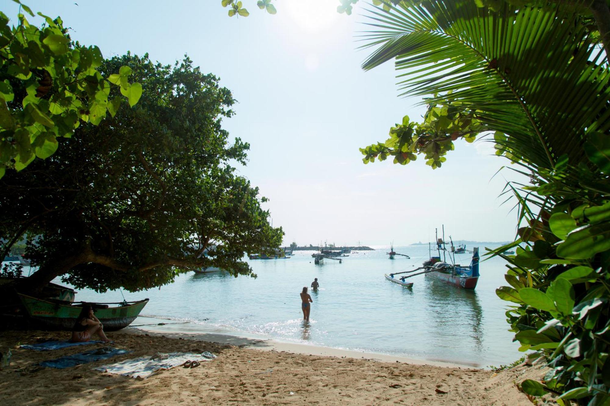 Yes Beach House Mirissa Buitenkant foto