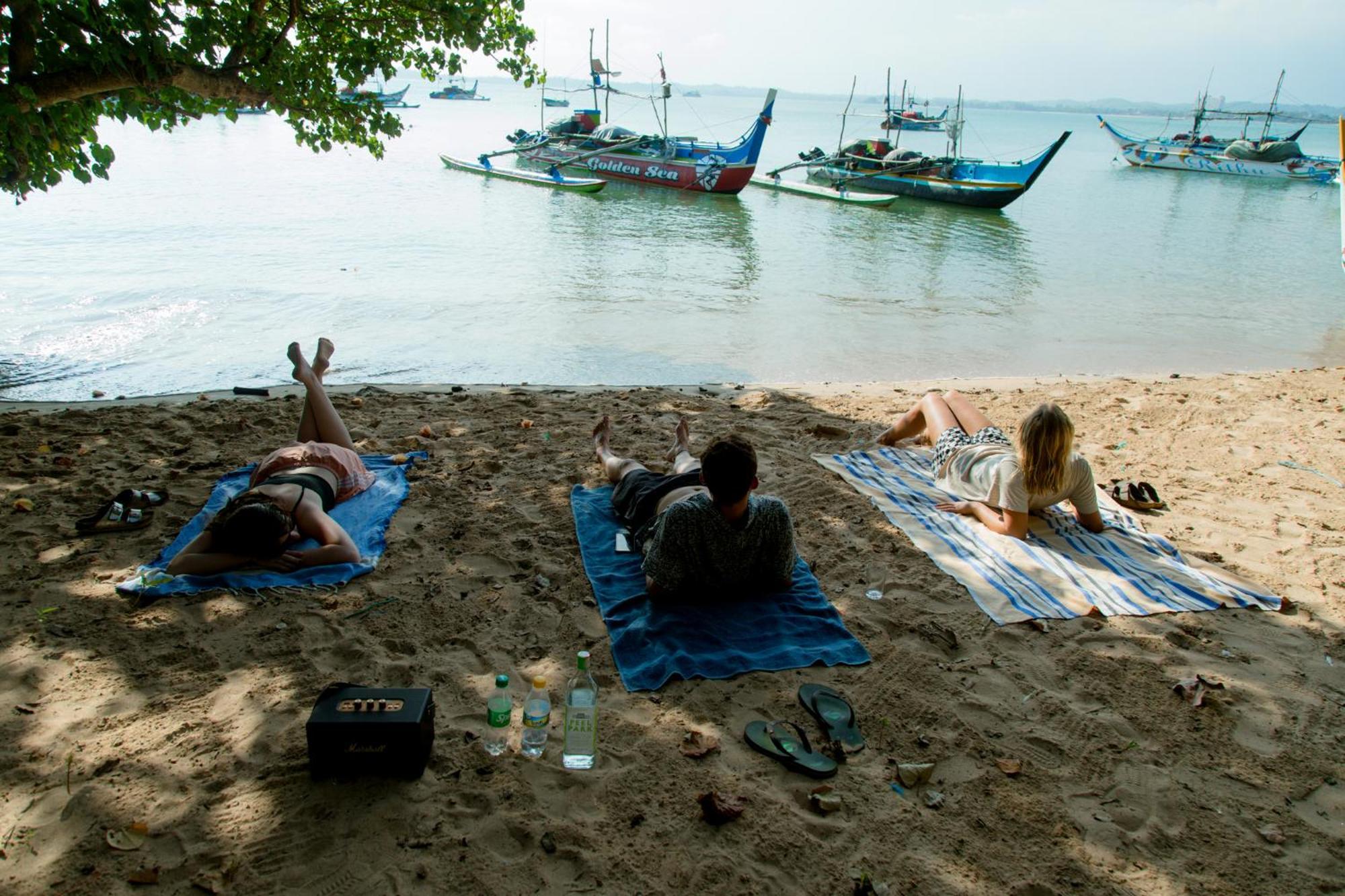 Yes Beach House Mirissa Buitenkant foto